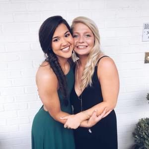 Meet your Posher, Whitney